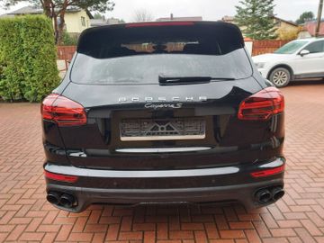 Porsche Cayenne - 6