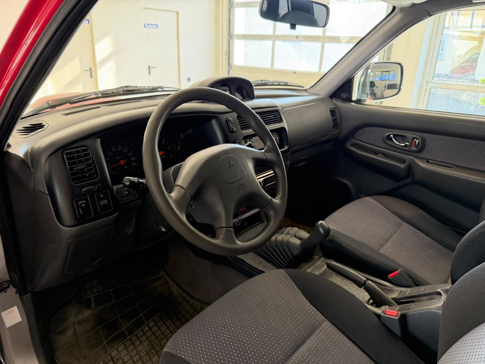 MITSUBISHI L200 - 2.5TD 116ch - 145 000KMS - CLIMATISATION - ATTELAGE