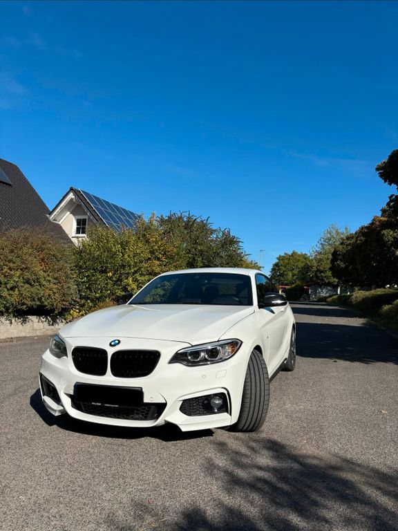 Image of BMW 220