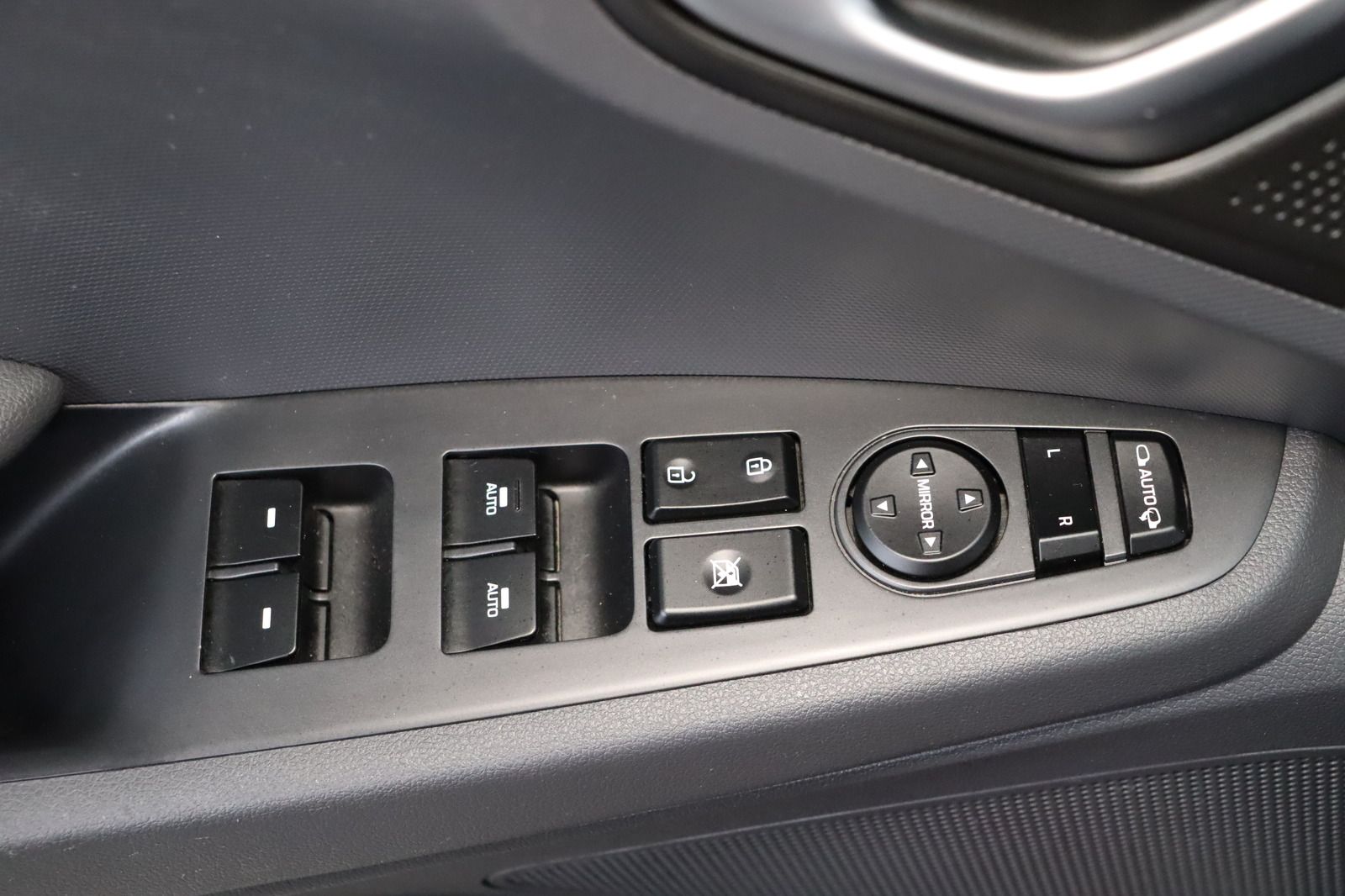 Fahrzeugabbildung Hyundai IONIQ 1.6i GDi HEV Hybrid Style