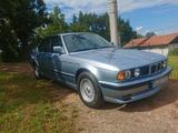 BMW E34 525i - BMW 525: E34 525i
