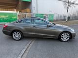 Mercedes-Benz E 350 CDI Coupe HarmanKardon* Xenon* Distronic* - Mercedes-Benz E 350 Gebrauchtwagen in Nürnberg