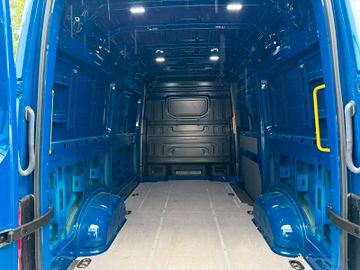 Volkswagen Crafter - 12