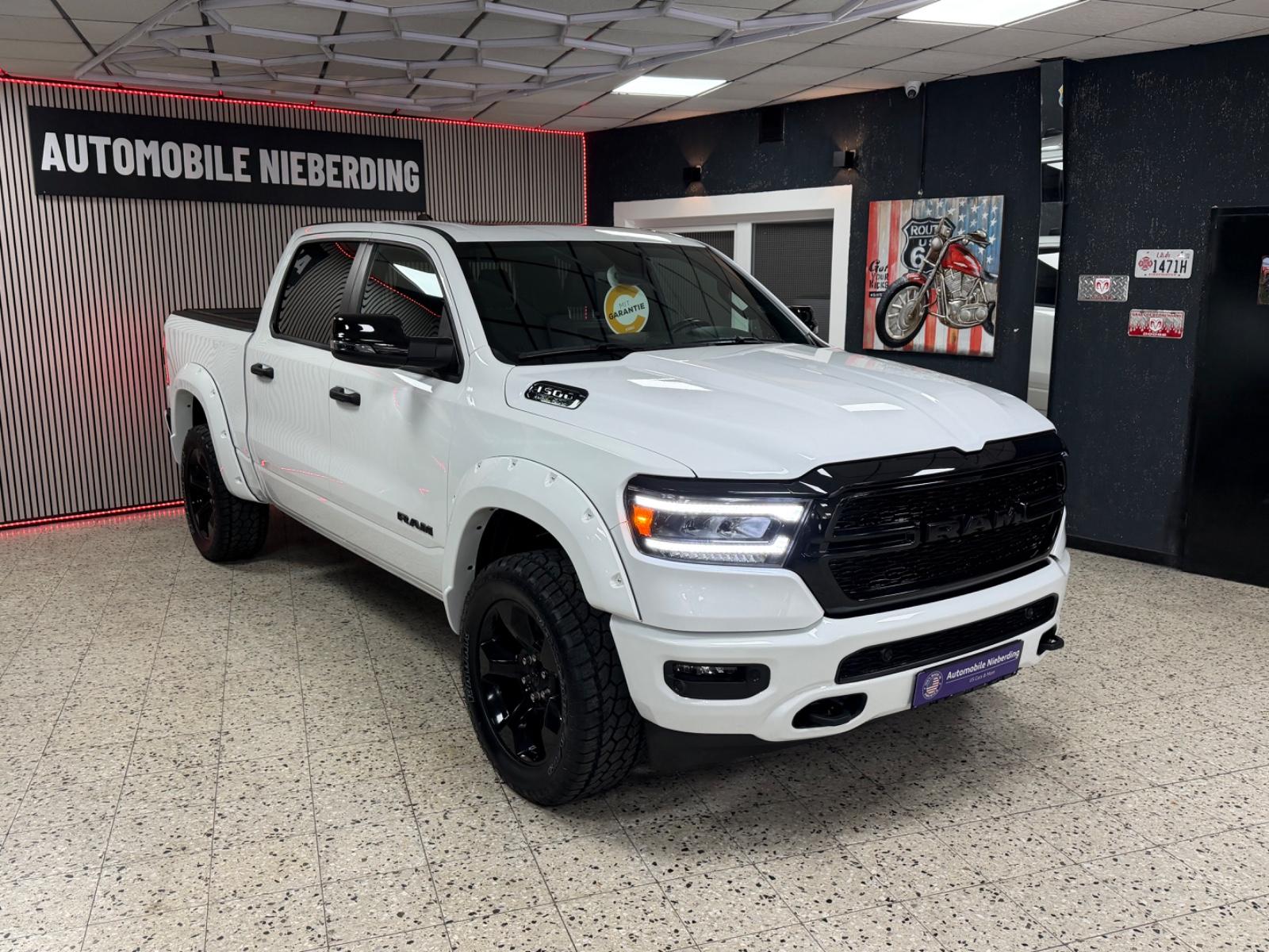 Dodge RAM 5.7 HEMI 4X4 Night.Edt / PANO / 12 Zoll /LPG