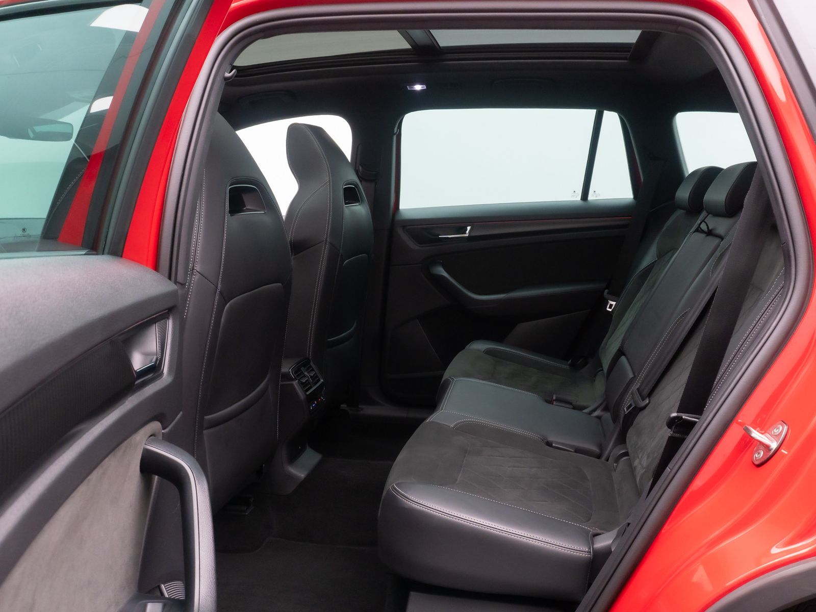 Fahrzeugabbildung SKODA Kodiaq Sportline ACC Kamera Panoram Komfort Voll