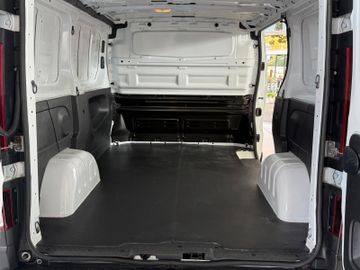 Renault Trafic - 8