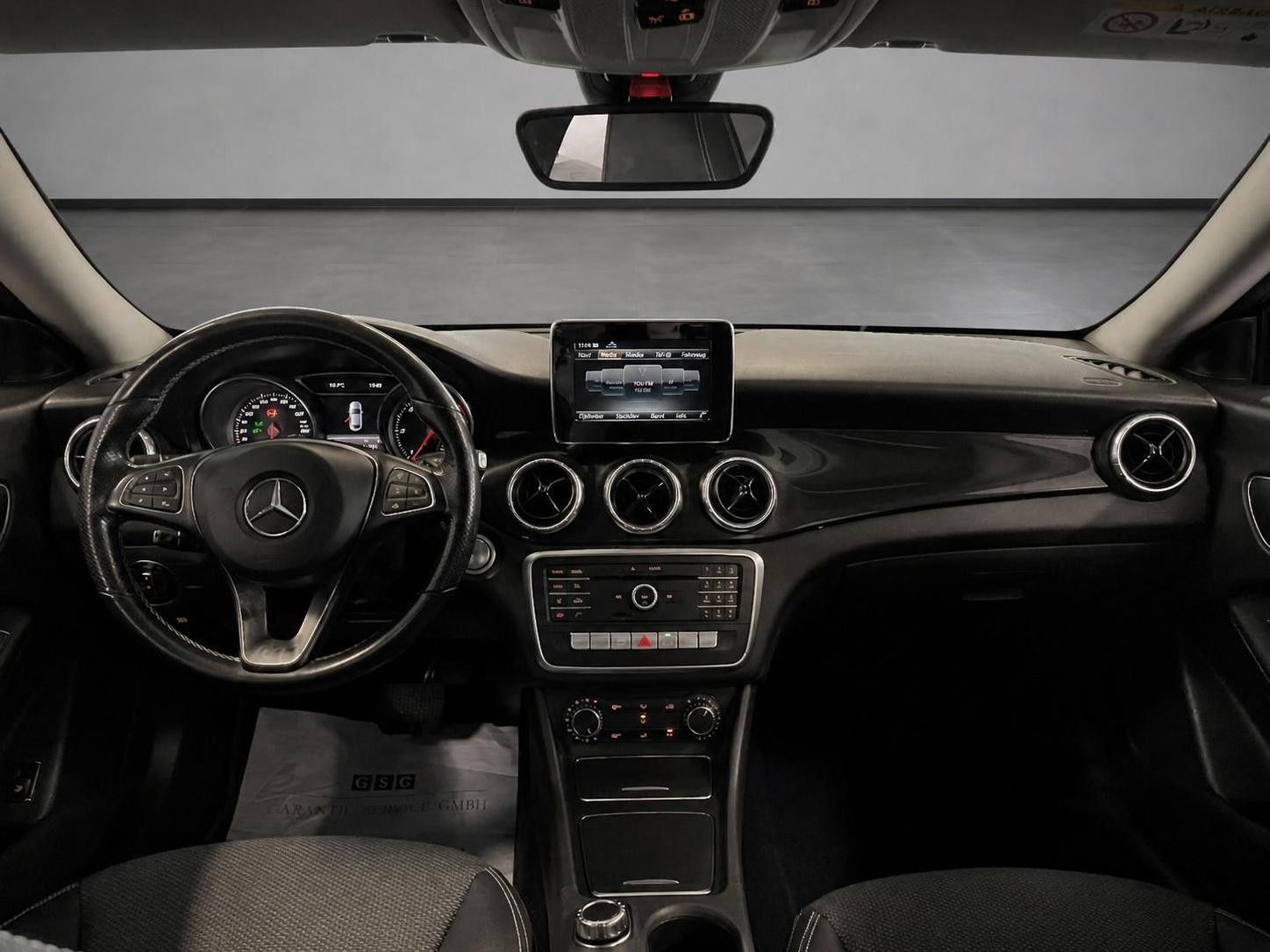 Mercedes-Benz CLA 200 Business 2. Hd BT Sport foto 24