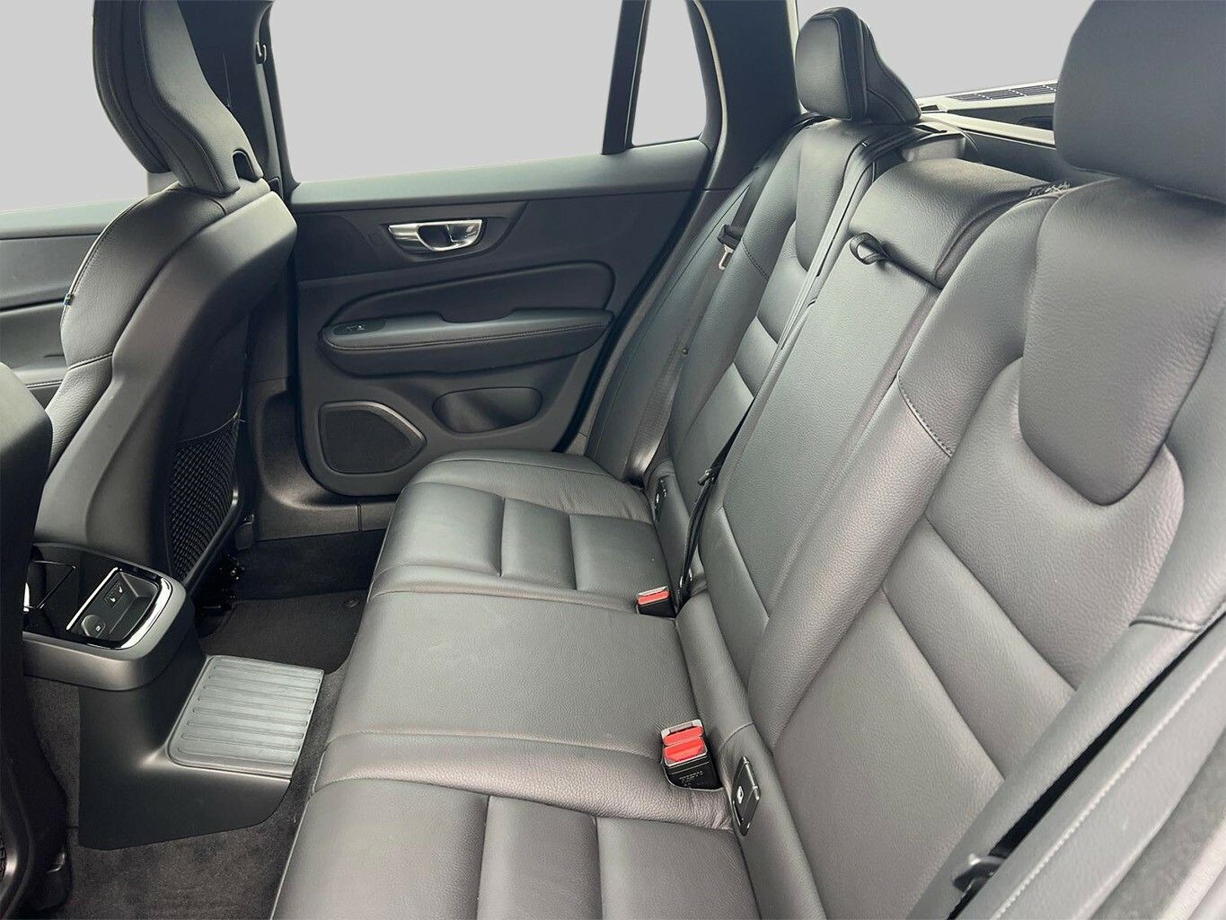 Volvo V60 Plus Bright Recharge Plug-In Hybrid AWD foto 12