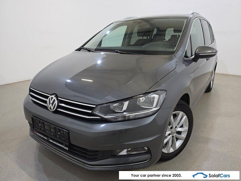 Volkswagen Touran - 1
