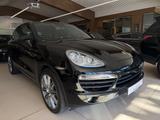Porsche Cayenne S Diesel * Unfallfrei Panorama Bose * - Porsche Cayenne mit Diesel-Antrieb: Geländewagen