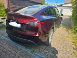 Tesla Model Y Long Range Dual Motor AWD Long Range - rote Tesla Model Y
