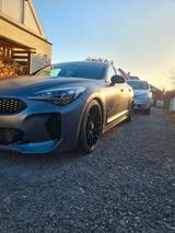 Kia Stinger 3.3 T-GDI AWD GT GT - Kia Stinger mit Benzin-Antrieb: Automatik