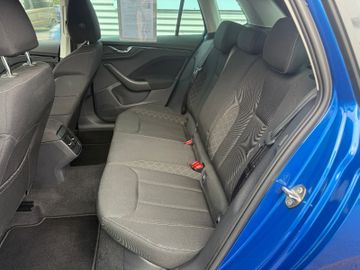 Skoda Kamiq 1.5 TSI ACT DSG Ambition+AHK+LED+Navi+SHZ
