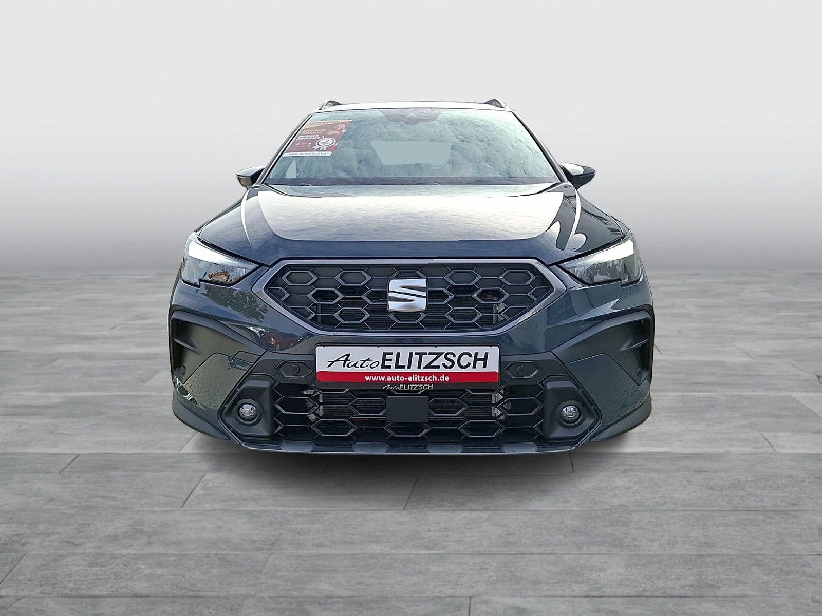 Fahrzeugabbildung SEAT Arona TSI Style LED Navi VC ACC RFK SHZ