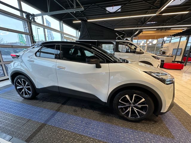 Toyota C-HR Hybrid FWD 2,0 L Black&White