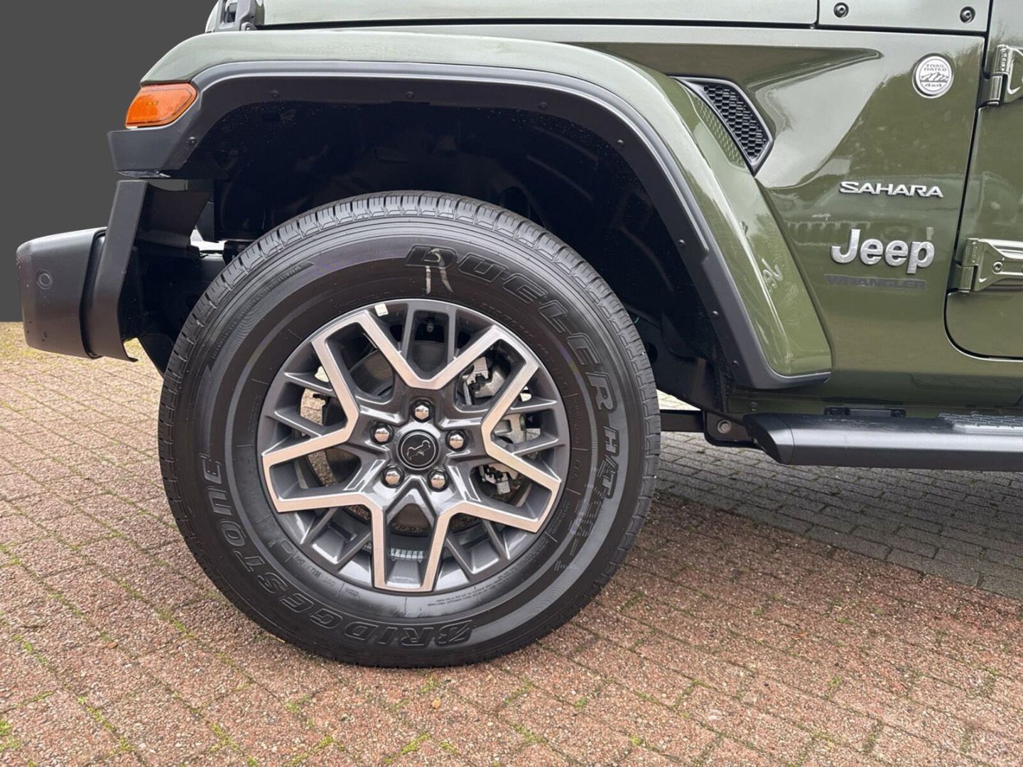 Fahrzeugabbildung Jeep Wrangler 2.0 T-GDI Unlimited Sahara MY24