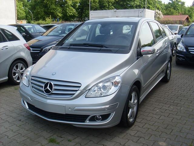 Mercedes-Benz B 200
