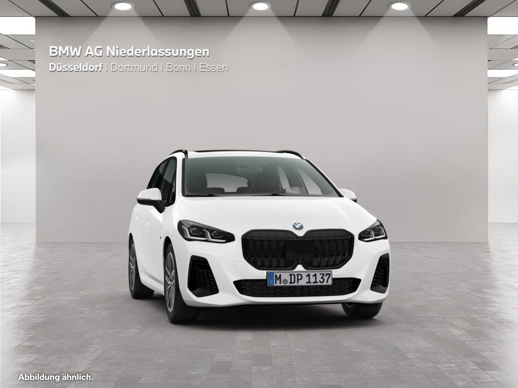 BMW 223 Active Tourer - Bild 13