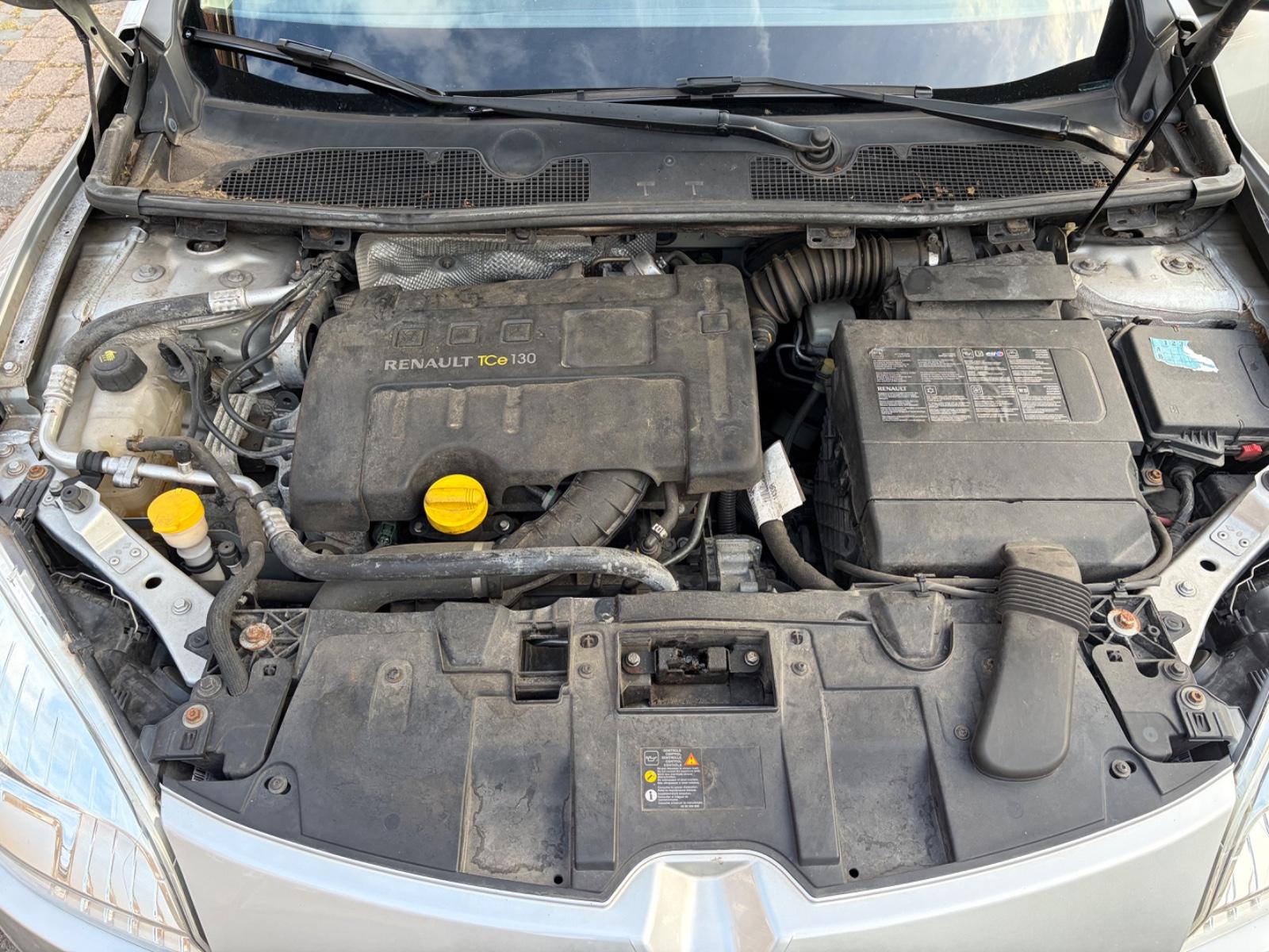 Renault Megane 2009 — photo 15