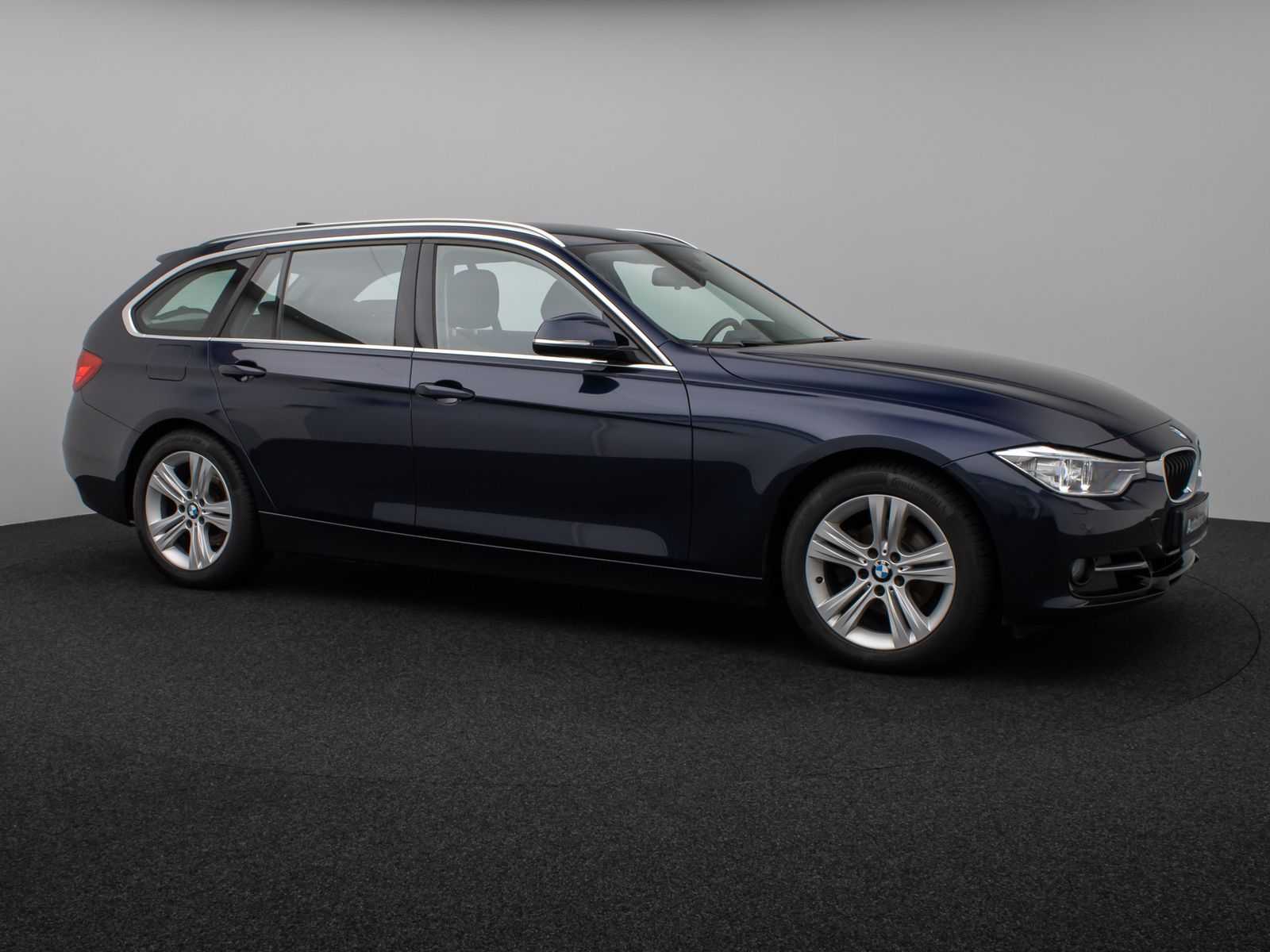 Fahrzeugabbildung BMW 320i Sport Line PDC Xenon AHK Geschwindigkeitsre