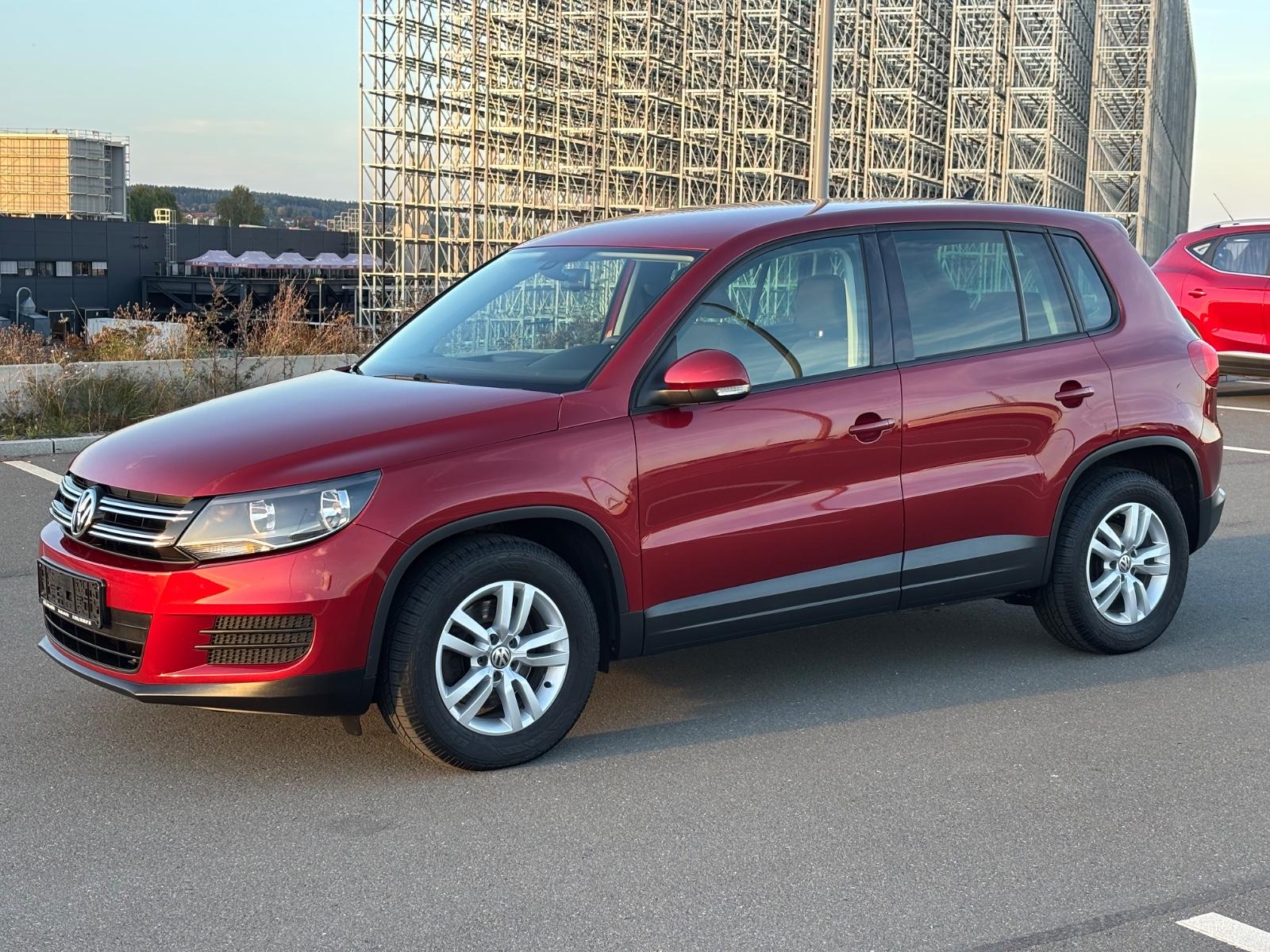 Volkswagen Tiguan 1.4 TSI Trend & Fun ALU PDC TÜV 02/2028