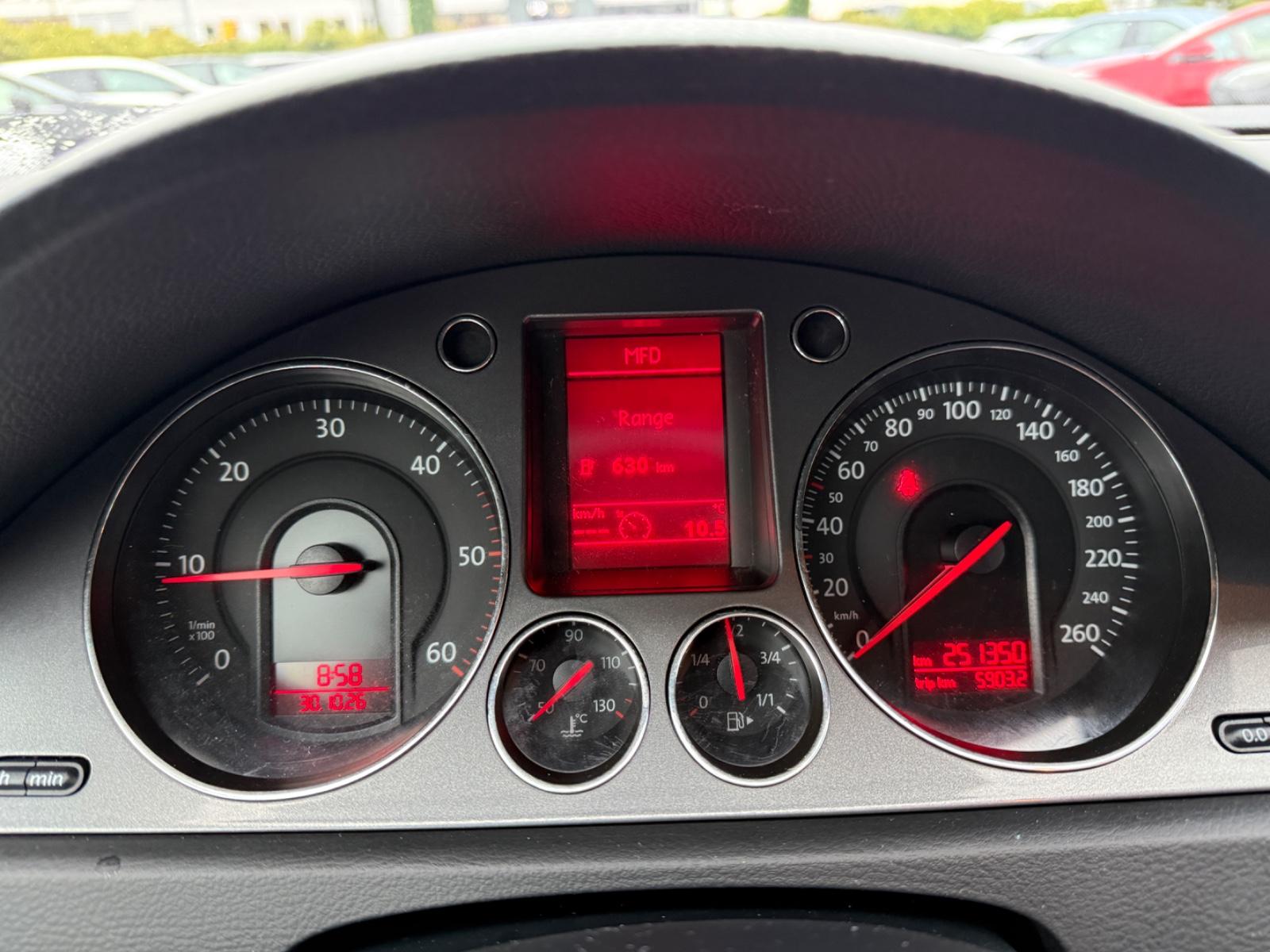Volkswagen Passat 2008 — photo 19