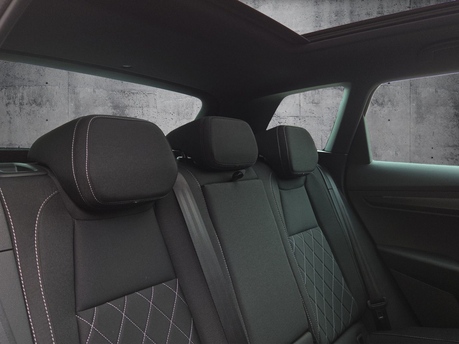 Karoq Sportline 1.5 TSI ACT DSG Pano RFK AHK