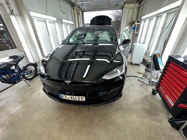 Image of Tesla Model X
