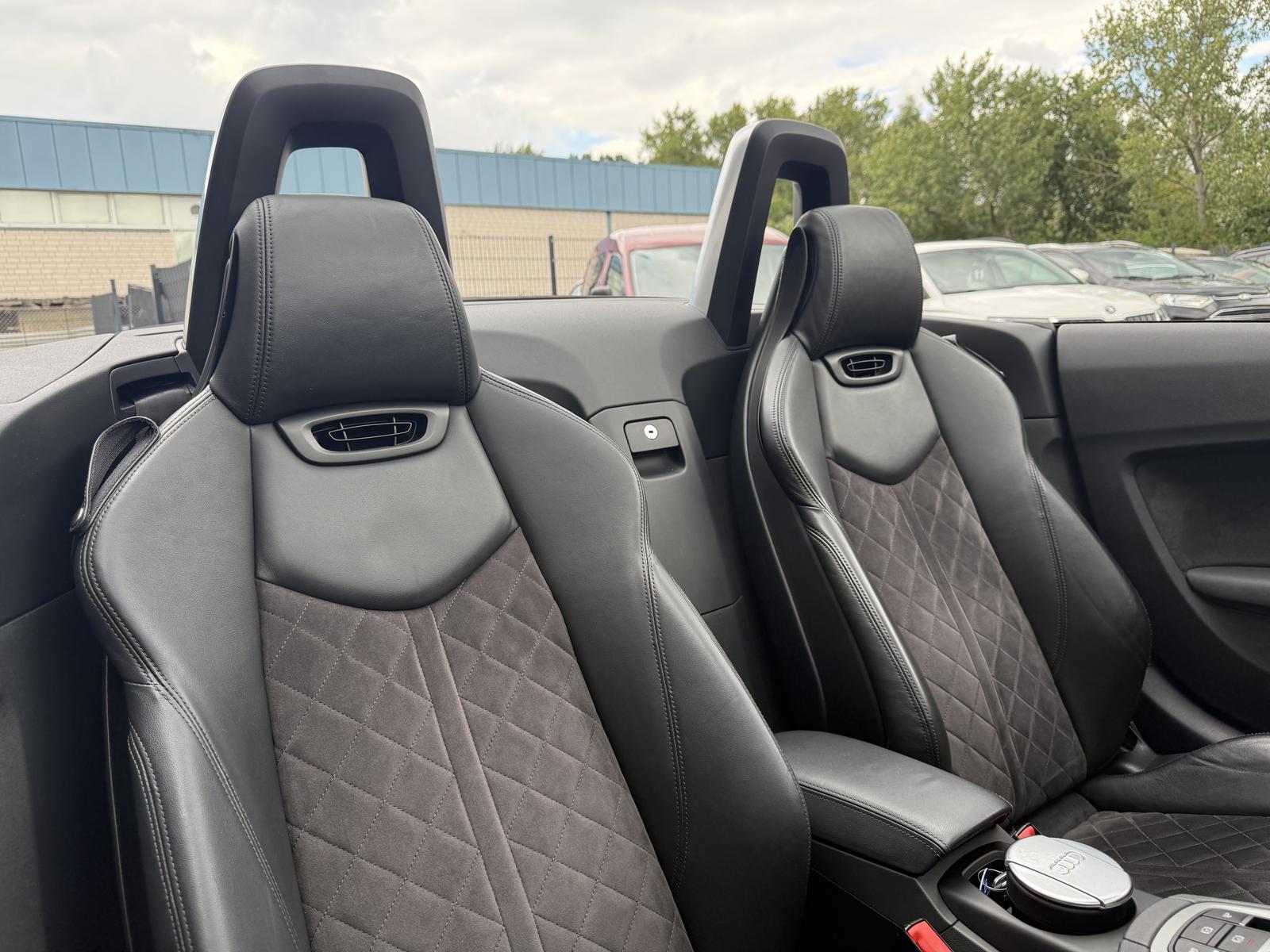 Audi TT 2.0 TDI ultra *S-line*VC*NAVI*PDC*