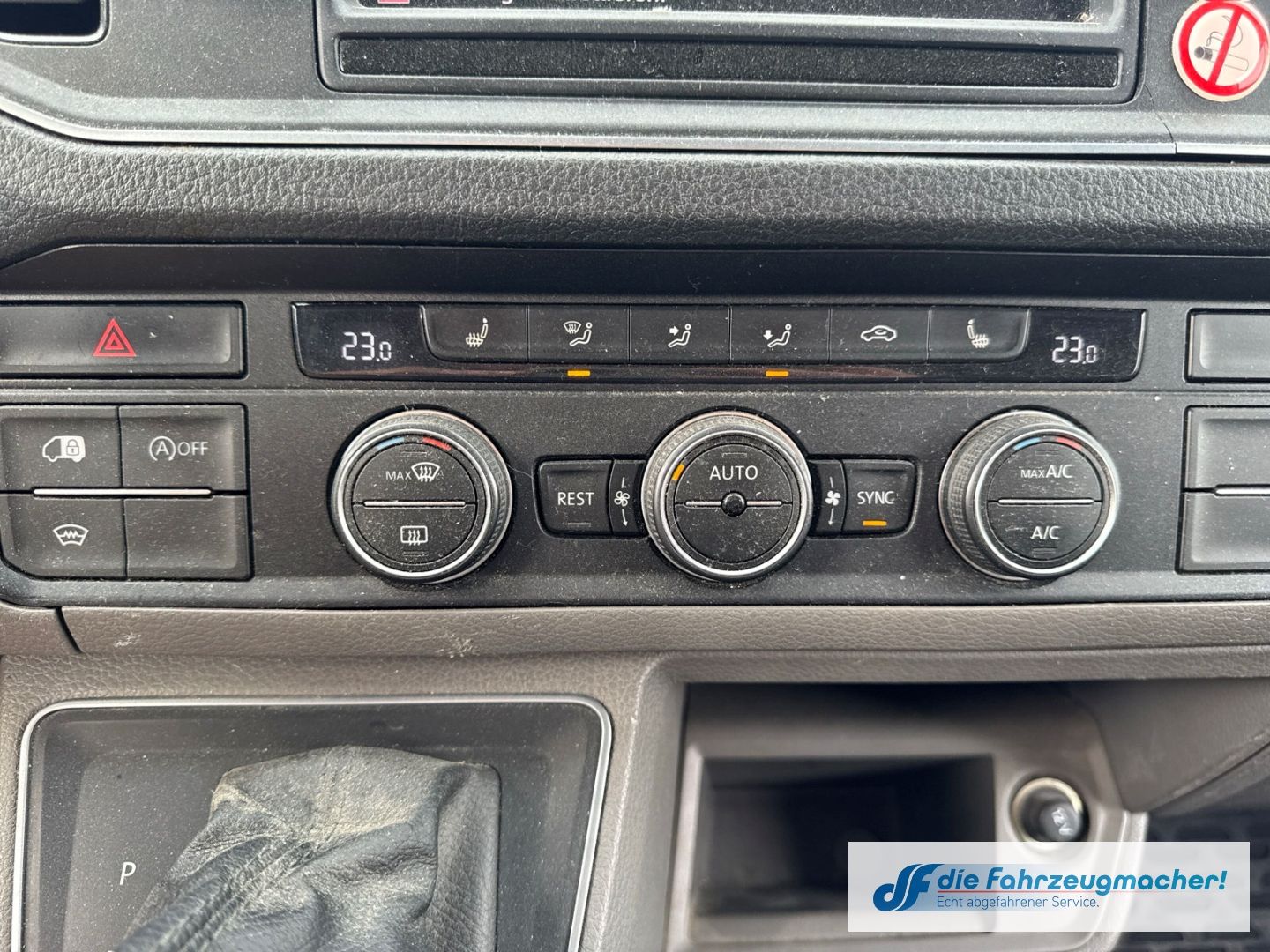 Fahrzeugabbildung Volkswagen Crafter Kasten 35 AUT. mittel L2 Hochd.LED Trend