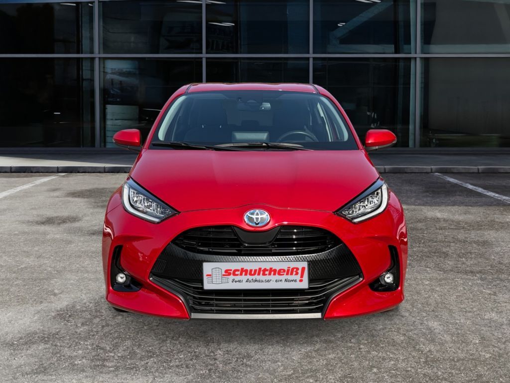Fahrzeugabbildung Toyota Yaris Hybrid 1.5 VVT-i Team Deutschland