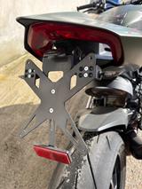 Ducati Streetfighter V2 - Ducati Streetfighter V2 S