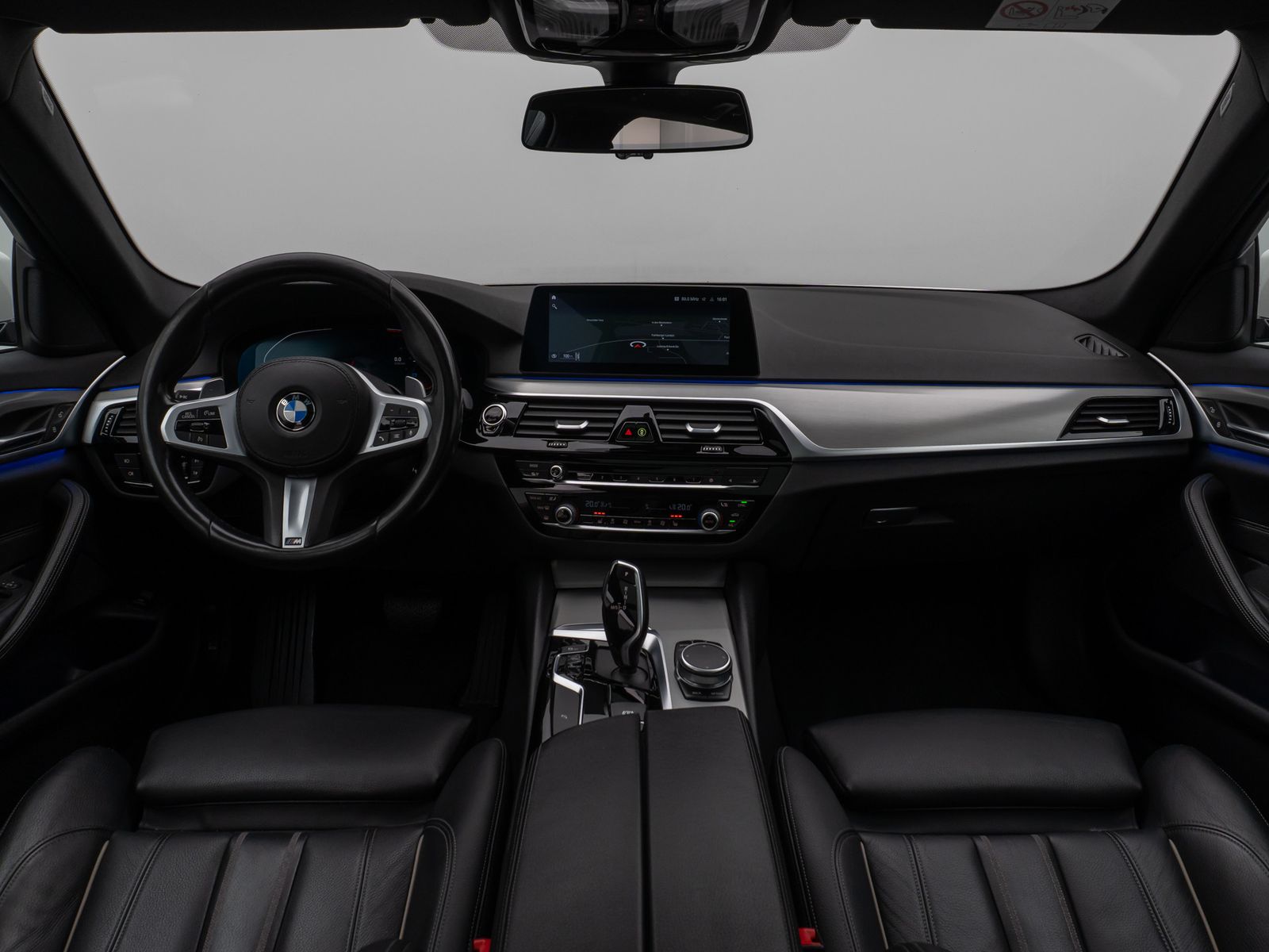 Fahrzeugabbildung BMW 520d Sport Line Kamera Panorama AHK HiFi Alarm