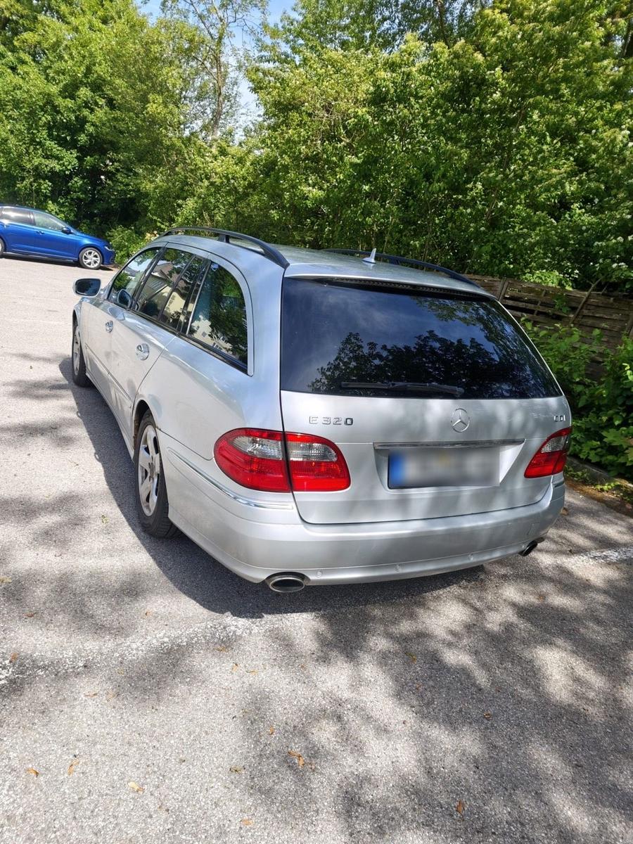 Mercedes-Benz E320 2008 — engine 224 HP (165kW)