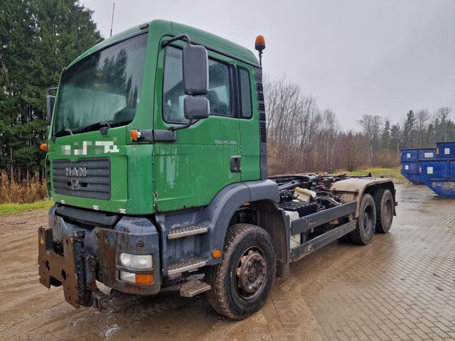 MAN TGA 26.360 6x4 full steel manual 6 cyl injector