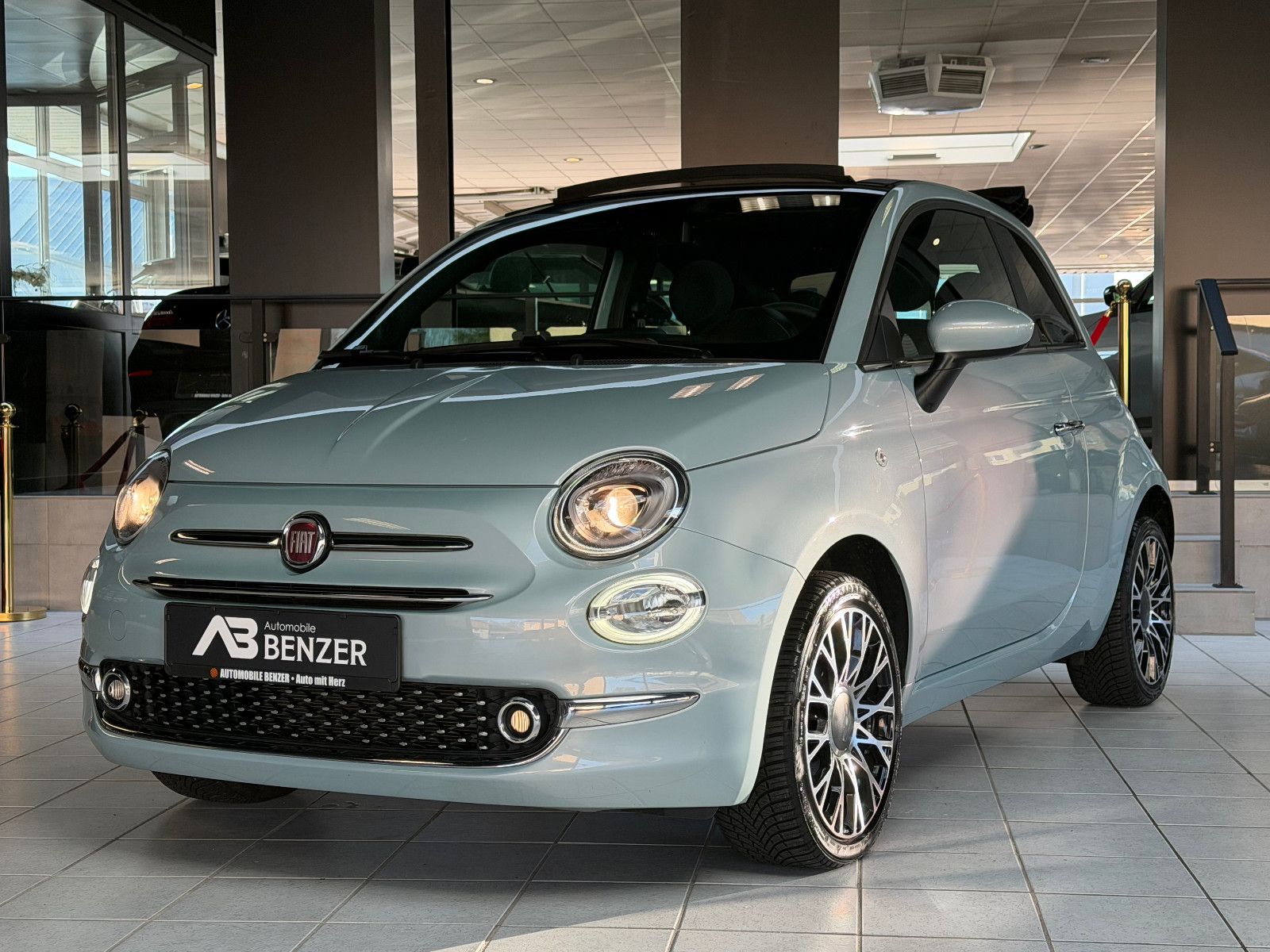 Fahrzeugabbildung Fiat 500C /KLIMA/BLUETOOTH/NAVI/PDC