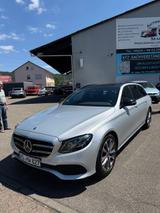 Mercedes-Benz E 220 d T Autom. - - Mercedes-Benz E 220 von privat