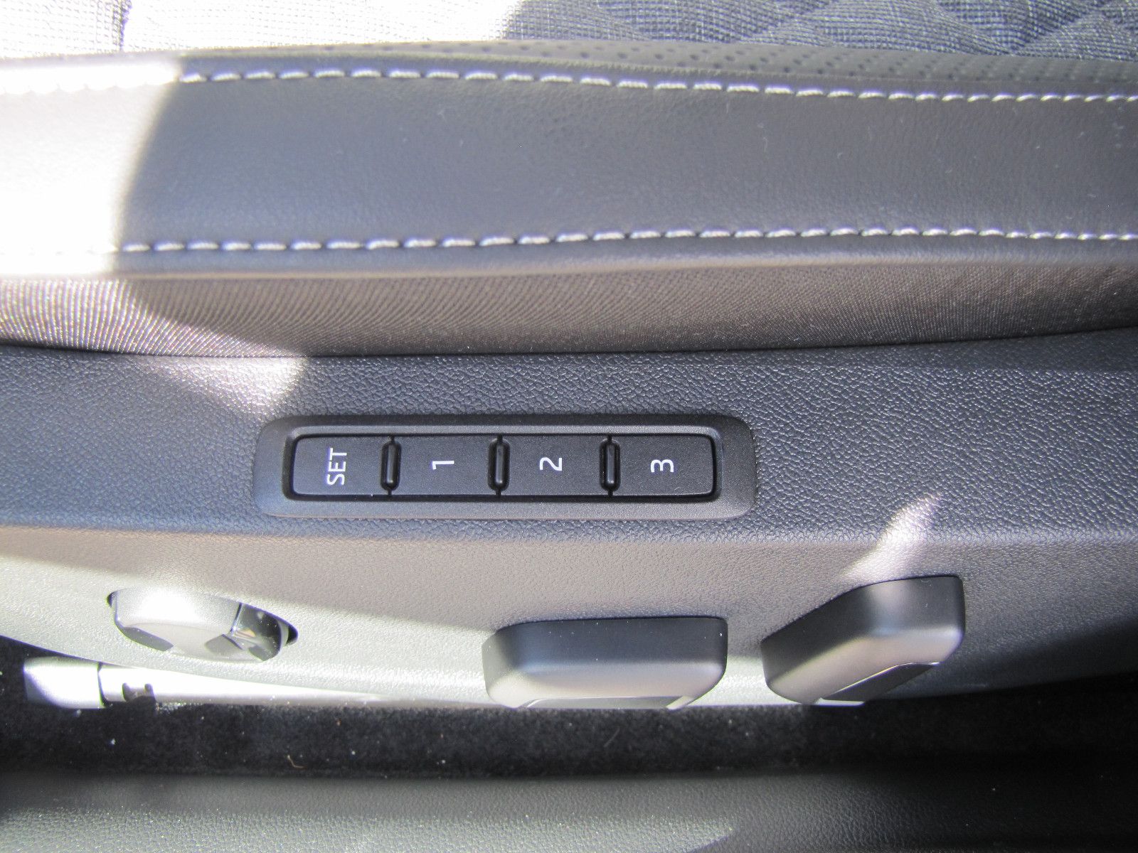 Fahrzeugabbildung SKODA Octavia Combi Sportline 2.0 TDI 150PS DSG