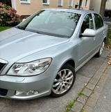Skoda Octavia 1.8 TSI Elegance  - Skoda Octavia mit Benzin-Antrieb: Limousine, 1.8
