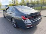 BMW 745e M-Sport Laser/B&W/SoftClose/Massage-Voll! - scheckheftgepflegte BMW 745