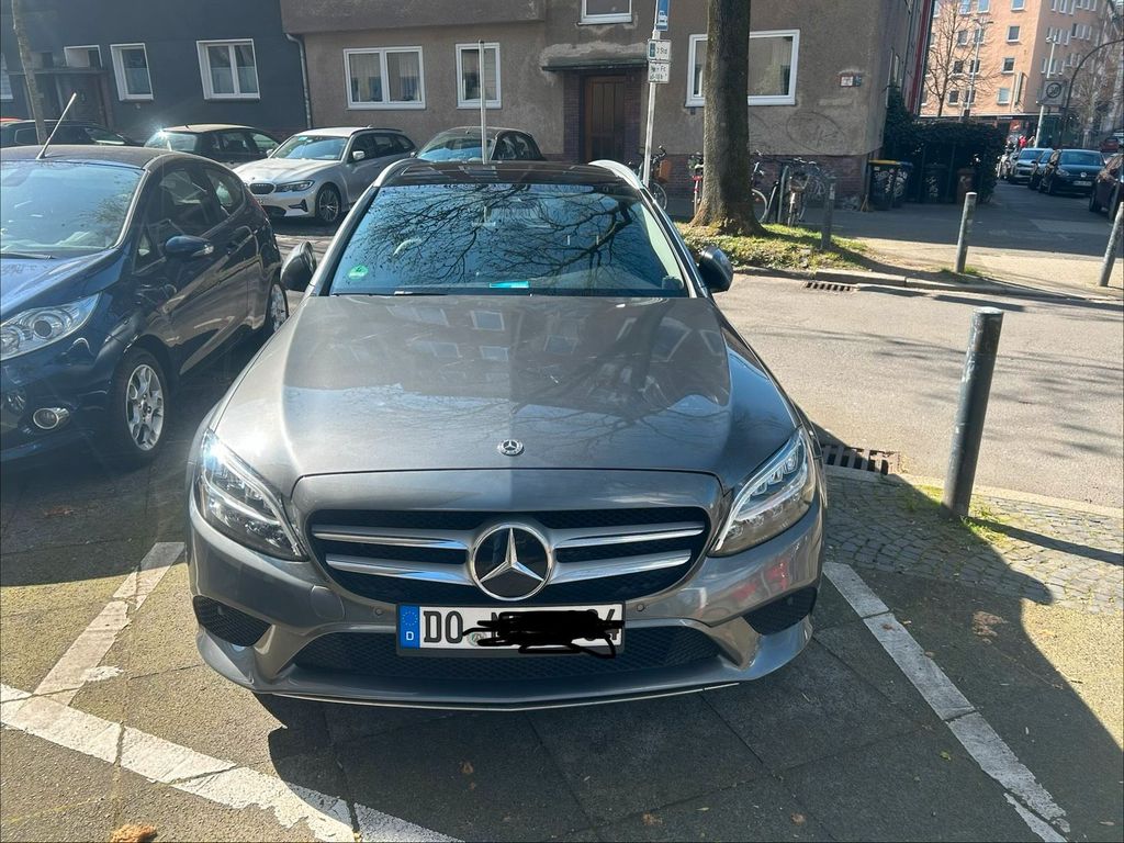 Image of Mercedes-Benz C 200