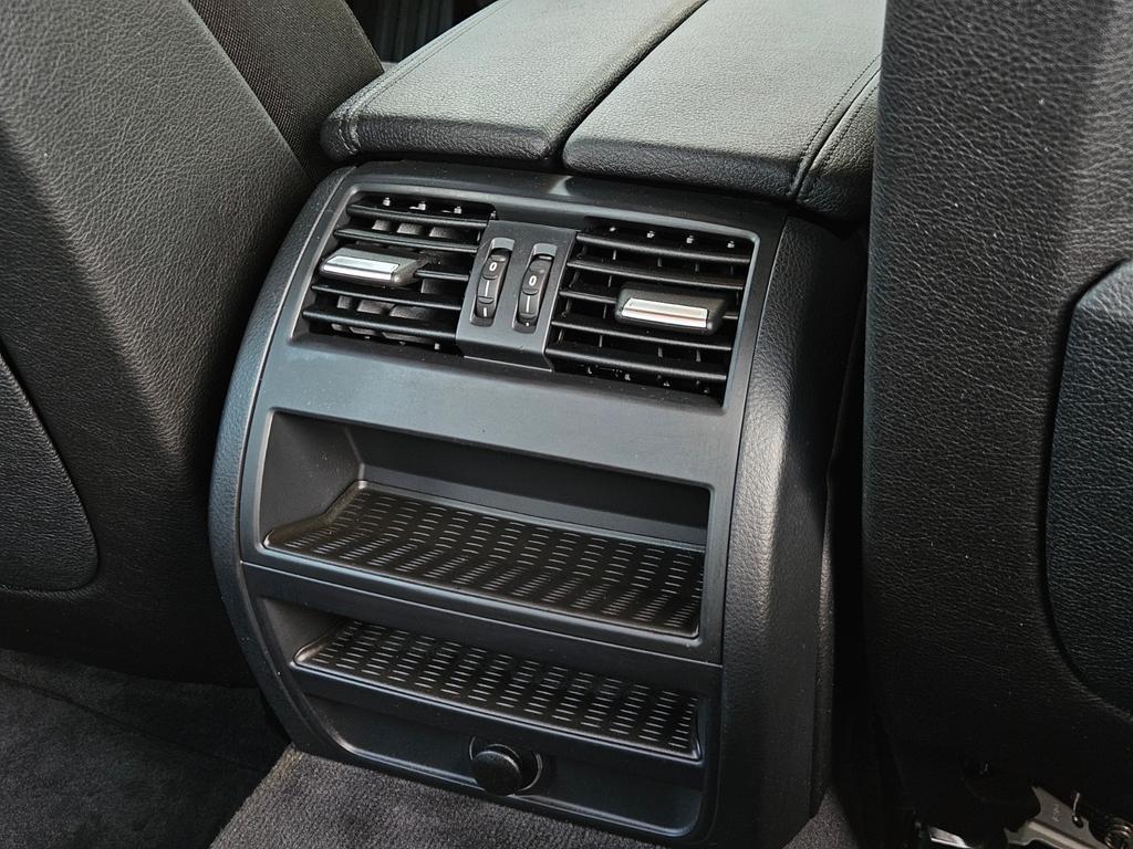 BMW 523