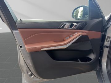 BMW X7 - 11