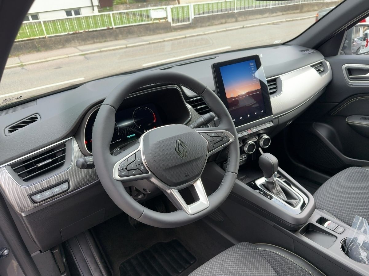 Fahrzeugabbildung Renault Arkana TECHNO Mild Hybrid 140 EDC GJR SHZ Kamera