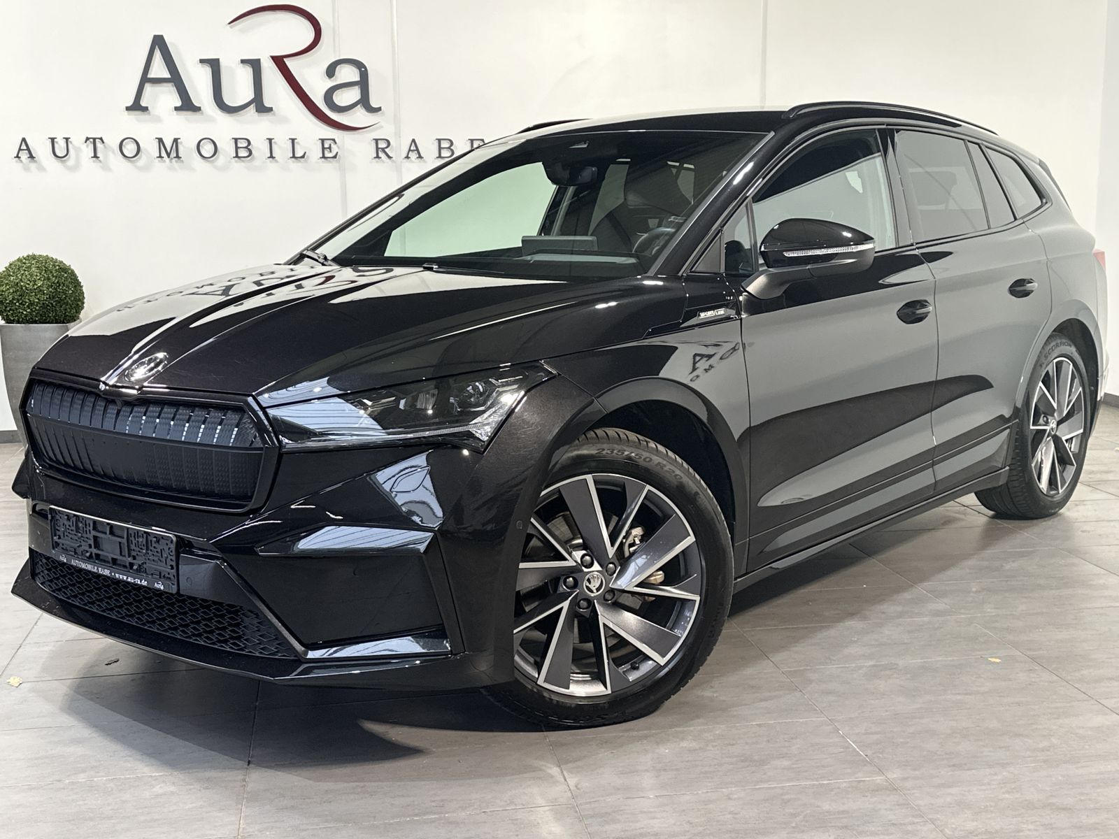 Fahrzeugabbildung SKODA Enyaq 60 iV Sportline NAV+LED+VCOCK+20ZO+1HD+PP