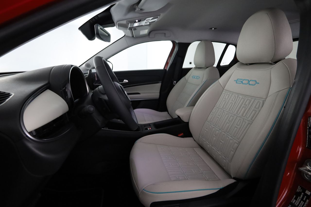 Fiat FIAT 600 (2023-->) 600 Hybrid 100 CV DCT MHEV La imagem 2