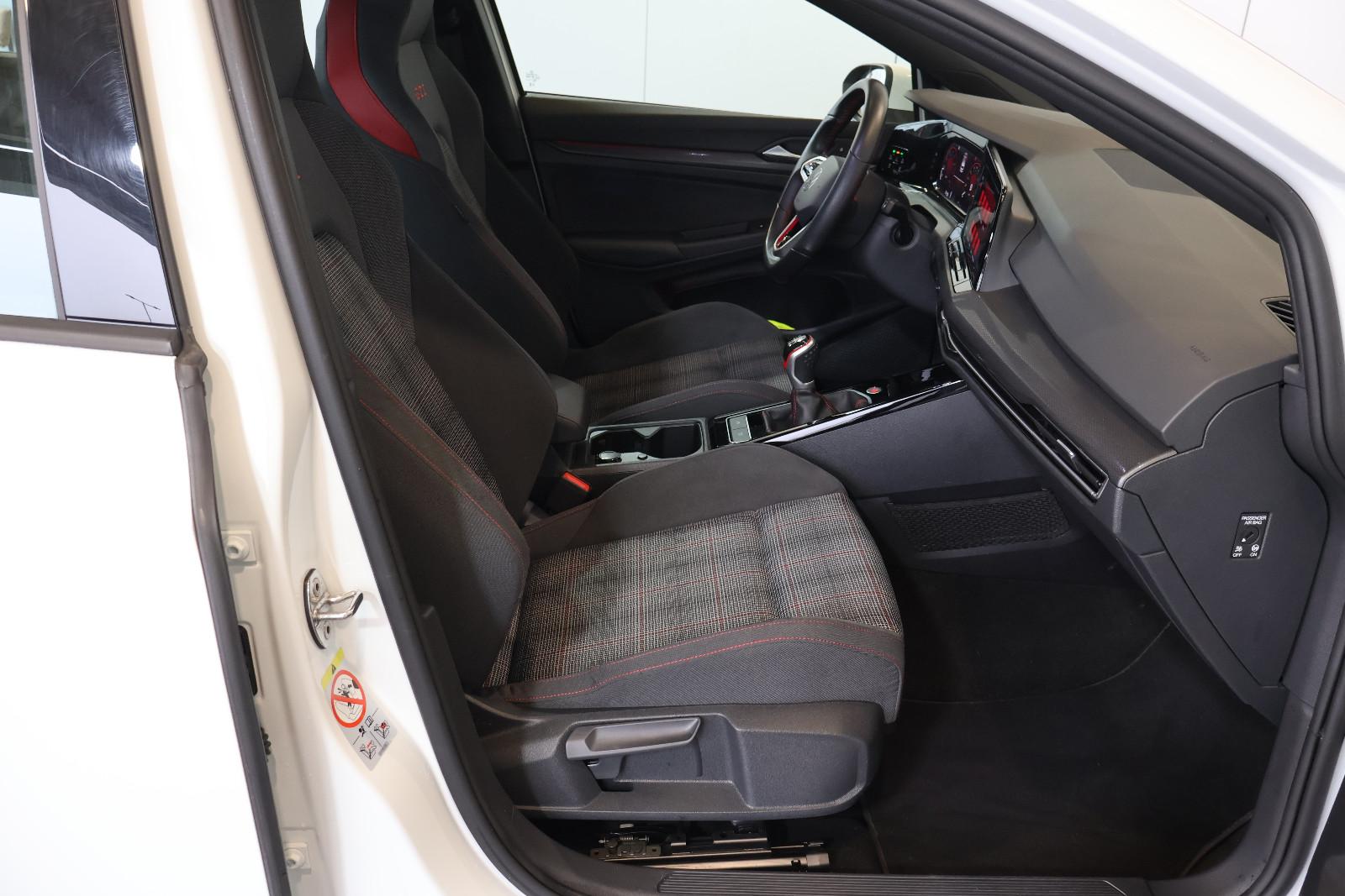 Volkswagen Golf VIII GTI 2.0 TSI AID+LANE+LED+AMBIENT+17", миниатюра 15