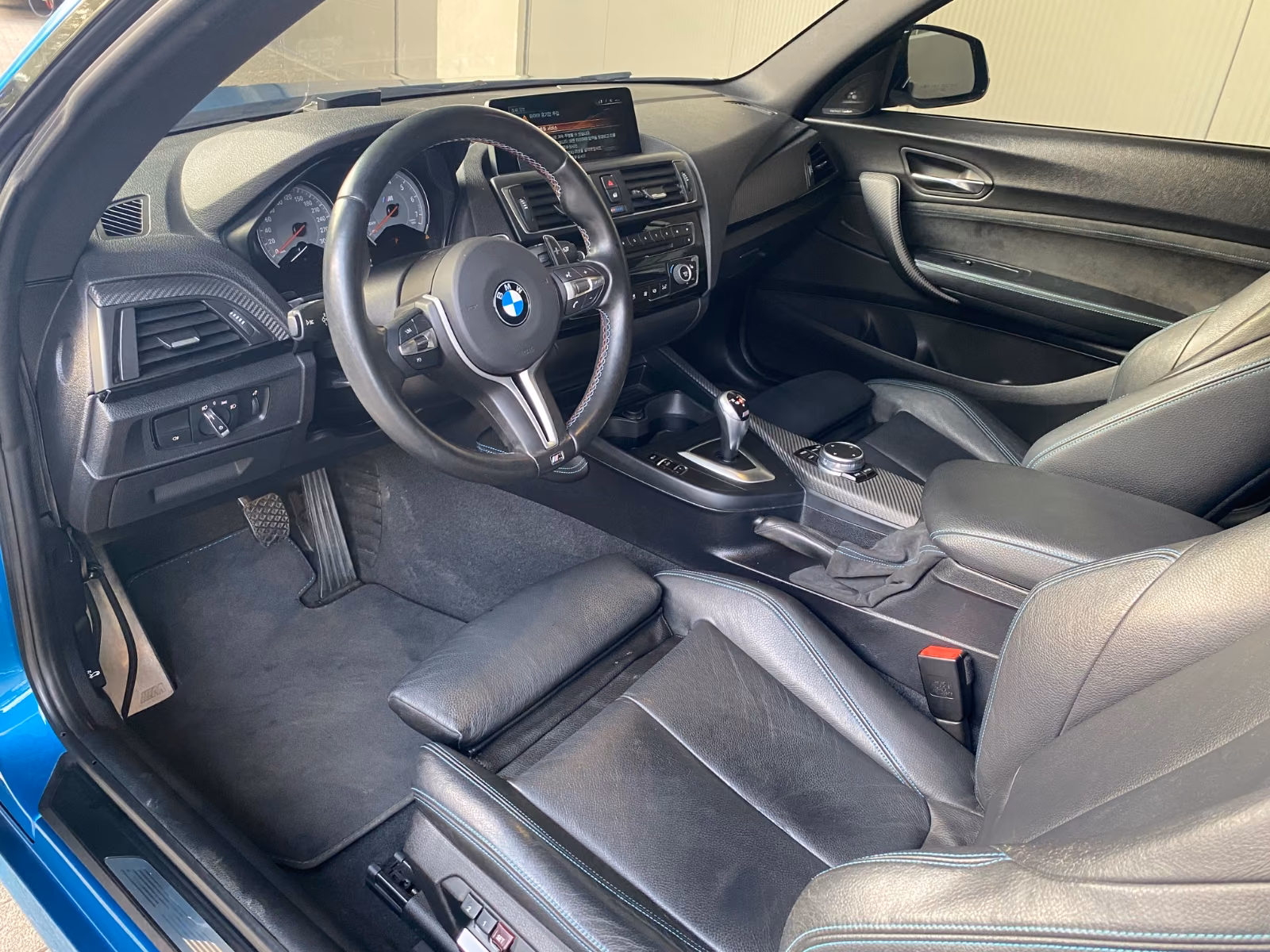 BMW M2 COUPE - 370 CV - VOLANT EN CUIR