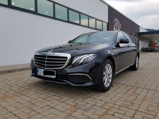 Mercedes-Benz E 220 d AVANTGARDE Autom.