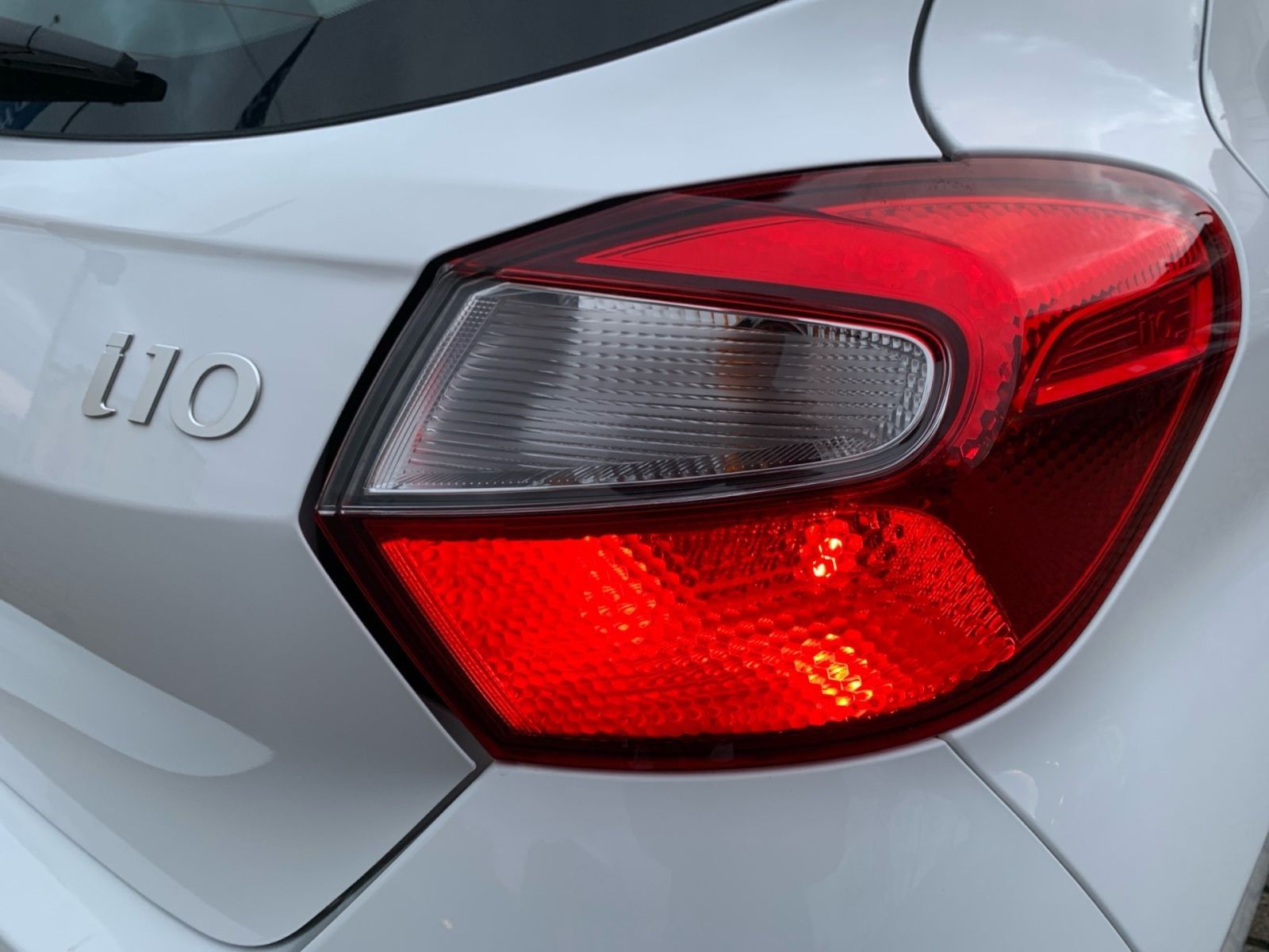 Fahrzeugabbildung Hyundai i10 1.0 Select Navi Kamera